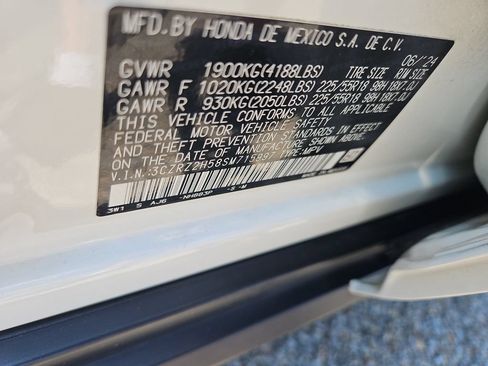 Certified 2025 Honda HR-V Sport image 14