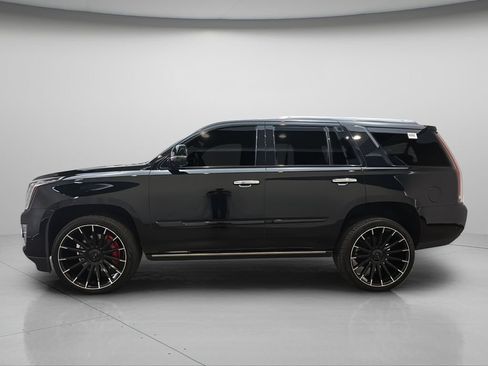 Used 2020 Cadillac Escalade Platinum AWD/4WD image 3