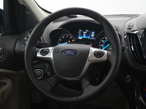 Used 2015 Ford Escape Titanium w/ Equipment Group 301A AWD/4WD image 17