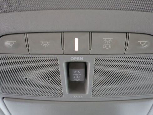 Used 2020 Nissan Maxima 3.5 SL w/ Floor Mat Group image 4