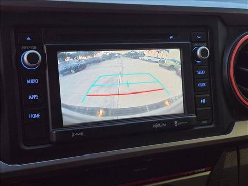 Used 2019 Toyota Tacoma SR5 RWD image 18