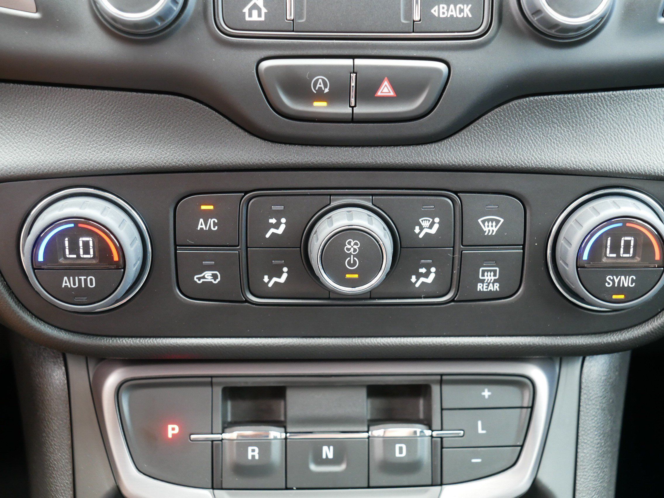 Used 2023 GMC Terrain AT4 w/ Infotainment Package II AWD/4WD image 23