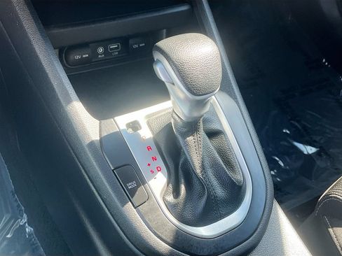 Used 2021 Kia Forte LXS FWD image 16
