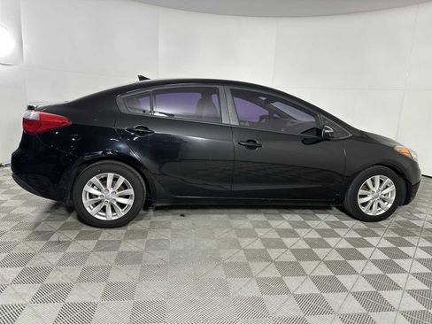 Used 2016 Kia Forte LX w/ LX Popular Plus Package image 9