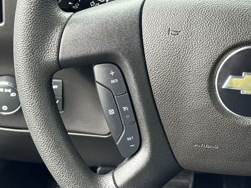 Used 2024 Chevrolet Express 2500 w/ Driver Convenience Package image 6