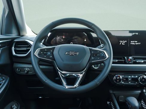 New 2026 Chevrolet TrailBlazer LT w/ Convenience Package FWD image 9