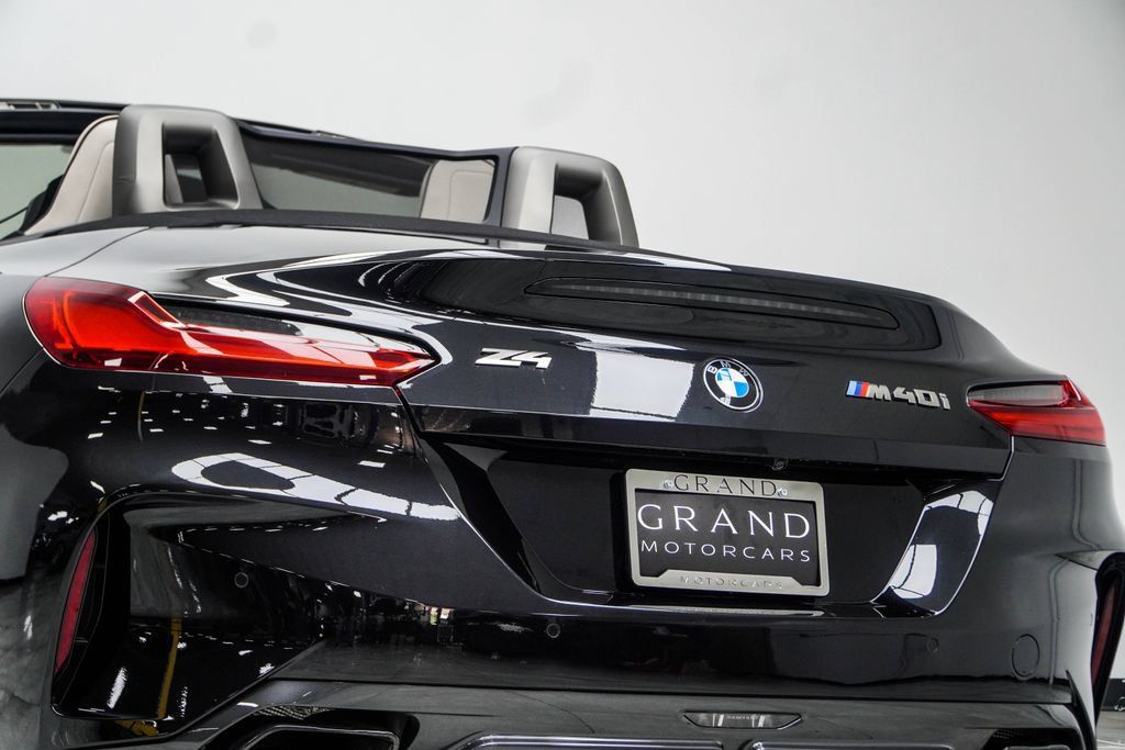 Used 2024 BMW Z4 M40i w/ Premium Package RWD image 22