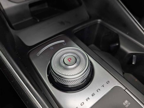 Certified 2025 Kia Sorento EX AWD/4WD image 29
