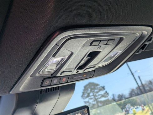 Certified 2022 Chevrolet Silverado 1500 High Country image 18