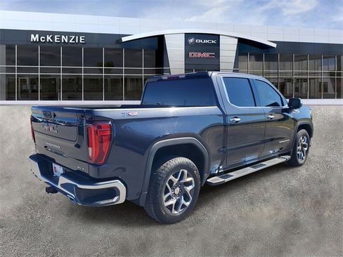 Used 2023 GMC Sierra 1500 SLT w/ SLT Premium Package image 4