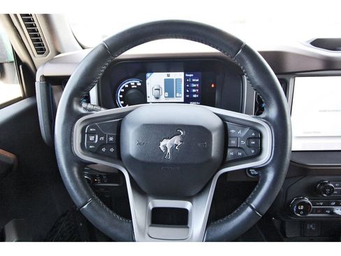 Used 2023 Ford Bronco Outer Banks w/ Sasquatch Package AWD/4WD image 14