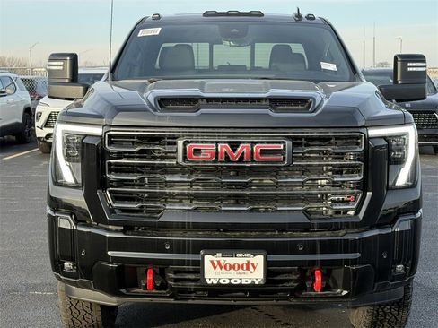 New 2026 GMC Sierra 3500 AT4 w/ AT4 Premium Plus Package image 3