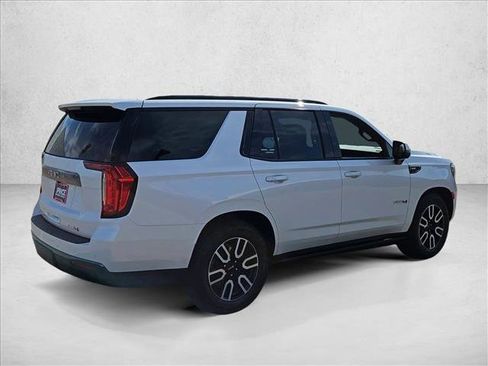 Used 2024 GMC Yukon AT4 w/ AT4 Premium Plus Package AWD/4WD image 8