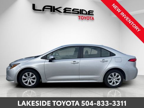 Used 2024 Toyota Corolla LE image 4