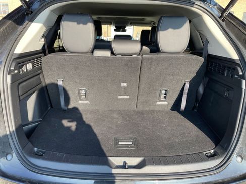 Used 2025 MAZDA CX-90 3.3 Turbo w/ Preferred Package image 32