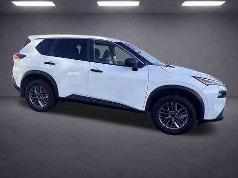 Used 2021 Nissan Rogue S FWD image 6
