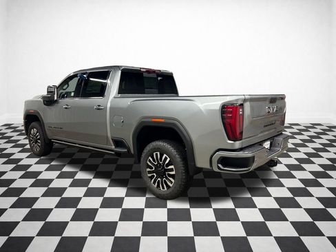 New 2026 GMC Sierra 2500 Denali Ultimate w/ LPO, Black Badging Package AWD/4WD image 6