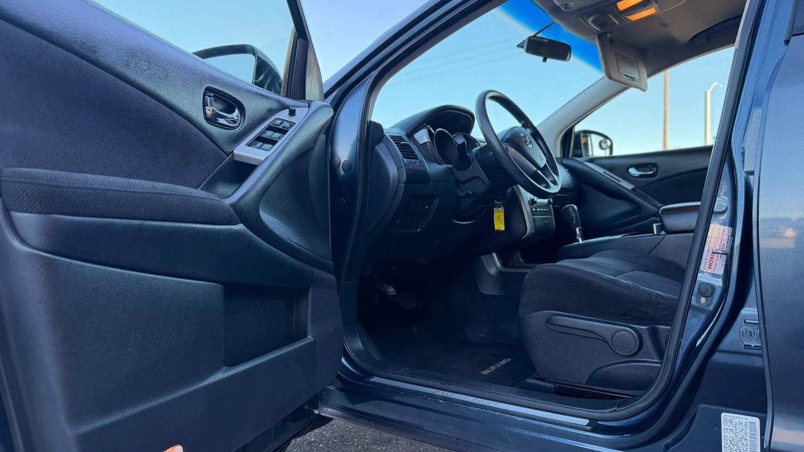 Used 2013 Nissan Murano S FWD image 9