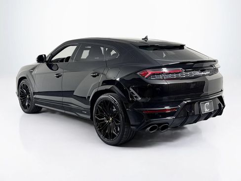 Used 2025 Lamborghini Urus SE AWD/4WD image 3