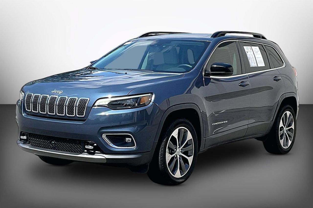 Certified 2022 Jeep Cherokee Limited w/ Elite Package AWD/4WD image 4