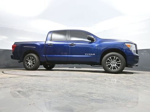 Used 2022 Nissan Titan SV image 52