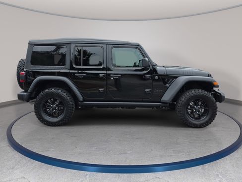 Certified 2025 Jeep Wrangler Unlimited Sport AWD/4WD image 4