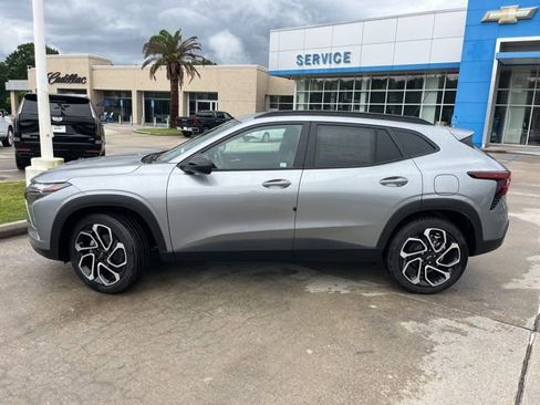 New 2026 Chevrolet Trax RS FWD image 3