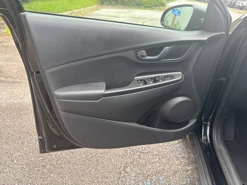 Used 2023 Hyundai Kona SEL AWD/4WD image 10