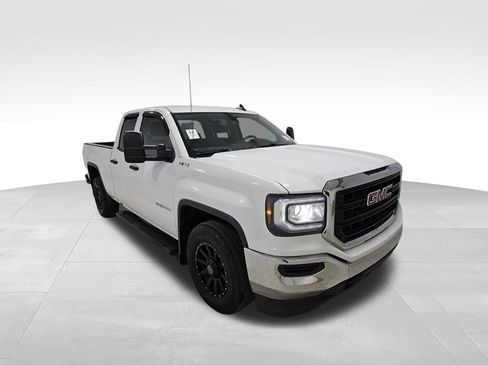 Used 2017 GMC Sierra 1500 4x4 Double Cab w/ Sierra Convenience Package image 3