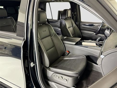Used 2023 Cadillac Escalade Sport image 29