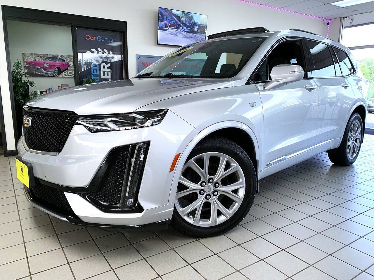 Used 2020 Cadillac XT6 Sport AWD/4WD image 2