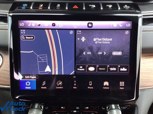 Used 2023 Jeep Grand Cherokee Summit w/ Advanced Protech Group IV image 28