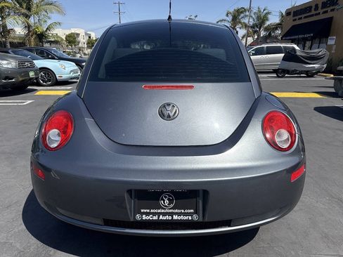 Used 2007 Volkswagen Beetle Coupe w/ Package 1 FWD image 4