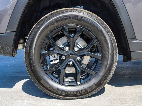 New 2026 Jeep Grand Cherokee Altitude RWD image 12