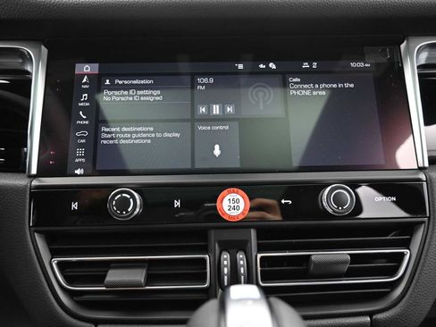 New 2026 Porsche Macan image 12