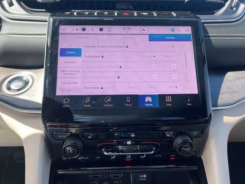 New 2025 Jeep Grand Cherokee Limited AWD/4WD image 41