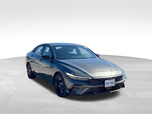 New 2026 Hyundai Elantra SEL Sport Premium FWD image 1