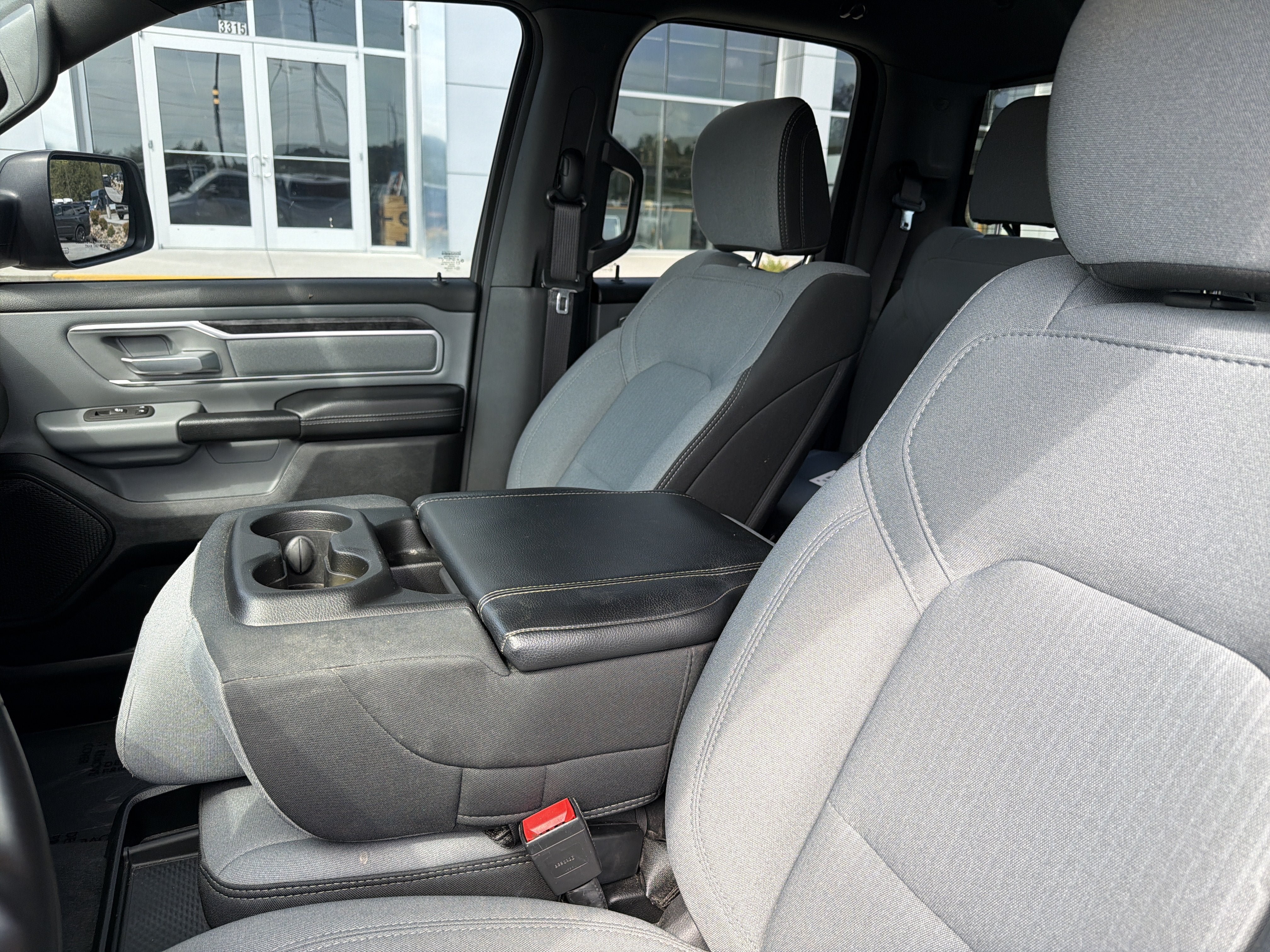 Used 2021 RAM 1500 Big Horn AWD/4WD image 16