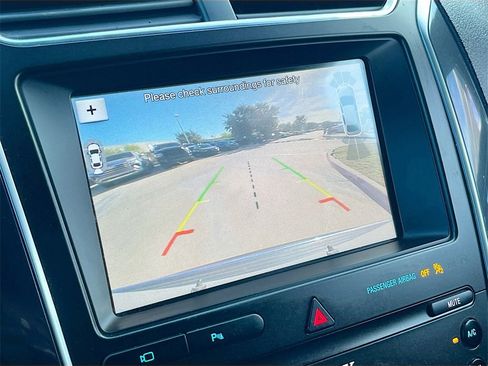 Used 2019 Ford Explorer Limited w/ Class III Trailer Tow Package image 14