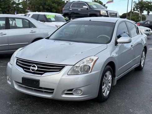 Used 2012 Nissan Altima 2.5 S w/ Convenience Pkg image 2