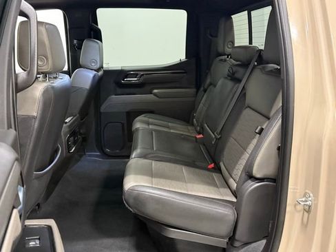 Used 2022 Chevrolet Silverado 1500 ZR2 image 35