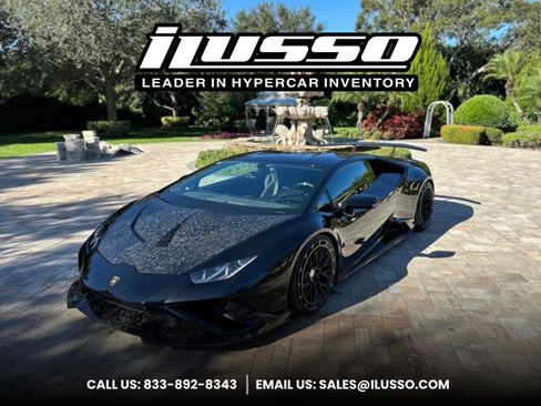 Used 2021 Lamborghini Huracan EVO image 1