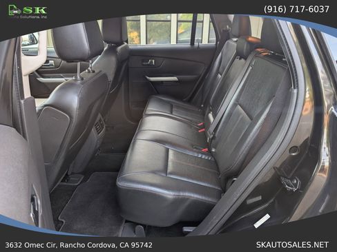 Used 2014 Ford Edge Limited w/ Equipment Group 302A AWD/4WD image 19