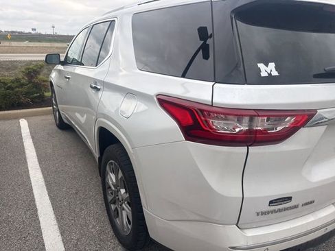 Used 2018 Chevrolet Traverse Premier AWD/4WD image 4