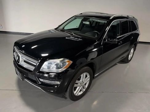 Used 2016 Mercedes-Benz GL 450 4MATIC w/ Premium I Package image 49