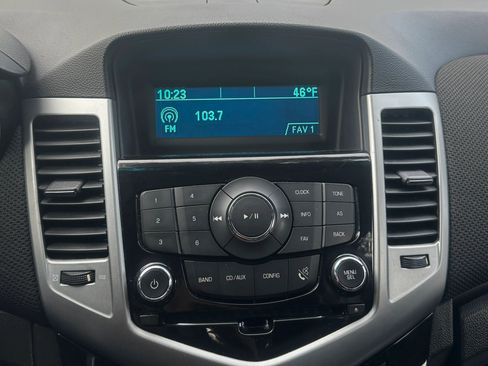 Used 2012 Chevrolet Cruze LT image 19