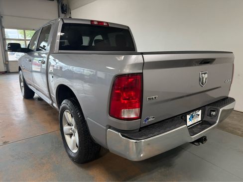 Used 2023 RAM 1500 Classic SLT AWD/4WD image 3