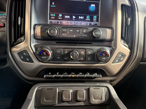 Used 2018 GMC Sierra 1500 Denali w/ Denali Ultimate Package AWD/4WD image 19