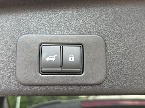 Certified 2026 Nissan Murano Platinum w/ Cargo Package AWD/4WD image 16