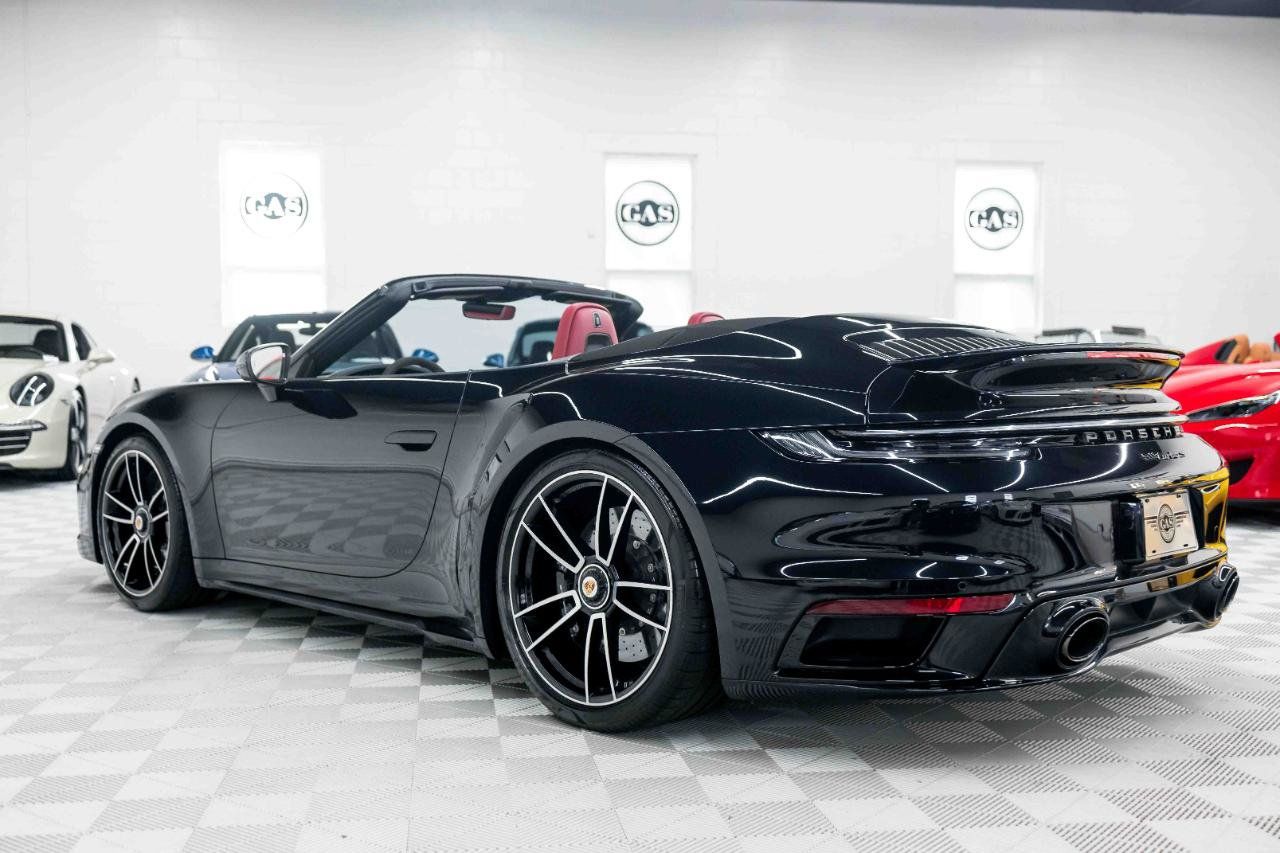Used 2021 Porsche 911 4 Cabriolet AWD/4WD image 14